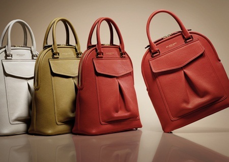 Burberry Tết Ất Mùi 2015 - Vàng son phú quý - 5 Công ty Thời Trang & Mỹ Phẩm Duy Anh- DAFC là nhà phân
phối chính thức Burberry tại Việt Nam.