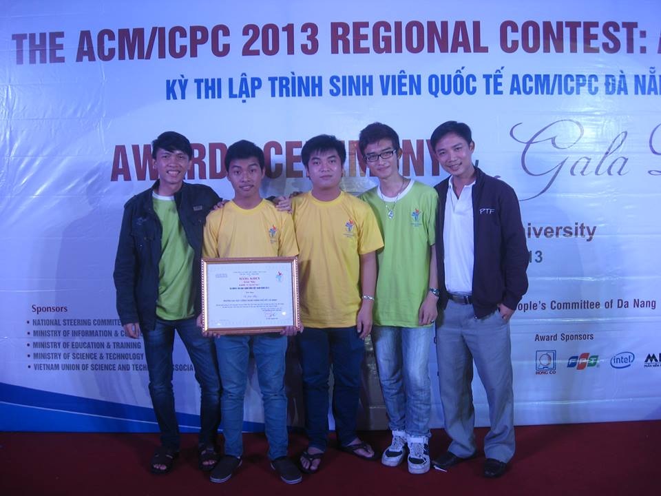 Công nghệ thông tin - ngành học dẫn đầu về cơ hội việc làm - 2 SV HUTECH đạt giải Nhì Olympic Tin học Sinh viên 2013
