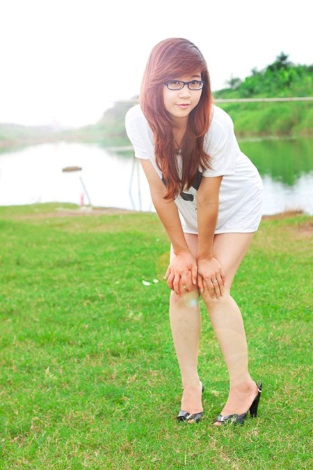 Lắng nghe những lời cầu chúc năm mới tươi sáng của các bạn trẻ - 3 Nguyễn Thu Hằng thì mong “baby” của mình sẽ mạnh khỏe, hay ăn chóng lớn