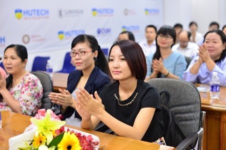 HUTECH tuyển sinh đào tạo trình độ Thạc sỹ - Đợt 1 năm 2015 - 1 Học viên cao học trúng tuyển kỳ thi tuyển sinh Đợt 2 năm 2014 trong ngày khai giảng