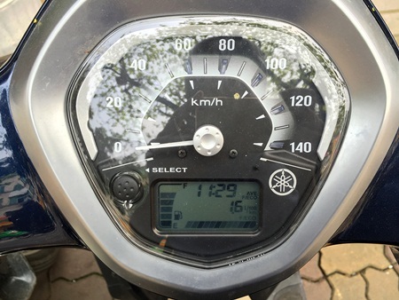 Cách lái xe tiết kiệm xăng với xe tay ga