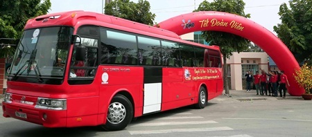 117 chuyến xe, 5.000 nụ cười đoàn viên, 30.000 trẻ thêm khôn lớn - 1 117 chuyến xe, 5.000 nụ cười đoàn viên, 30.000 trẻ thêm khôn lớn
