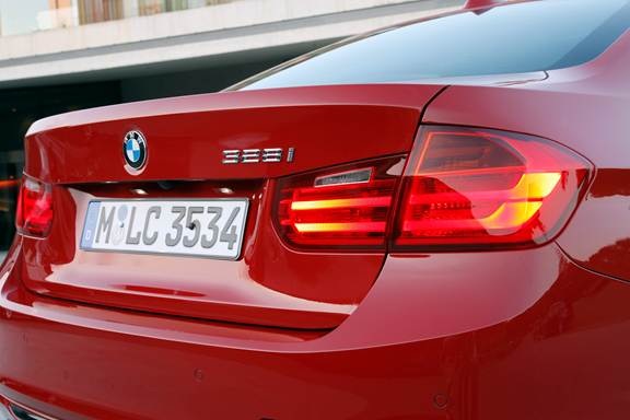Mừng sinh nhật, BMW Series 3 giảm giá - 4 Mừng sinh nhật, BMW Series 3 giảm giá