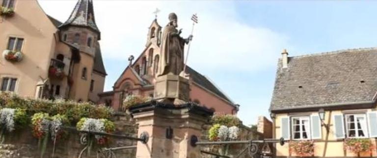 Khám phá con đường rượu vang đầu tiên nước Pháp