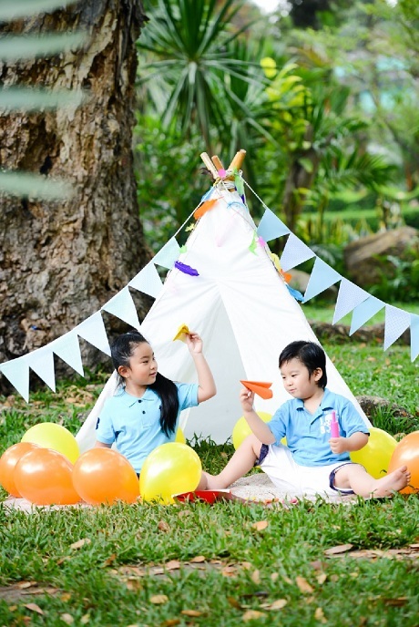 Bí quyết chăm bé mau lớn - 2 Trẻ không chỉ lớn lên theo độ tuổi mà còn theo từng cột mốc phát triển.