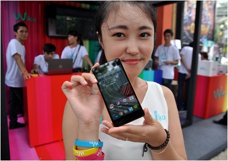  Vào lúc 15:00 những chiếc Wiko Highway 4G đầu tiên đã tìm thấy chủ nhân của mình.