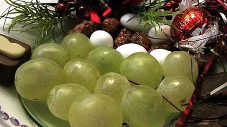19 tục lệ đón năm mới kỳ lạ trên thế giới - 1 19 tục lệ đón năm mới kỳ lạ trên thế giới