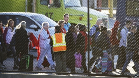 Hành khách trên 2 chuyến bay được sơ tán đến nơi an toàn. 