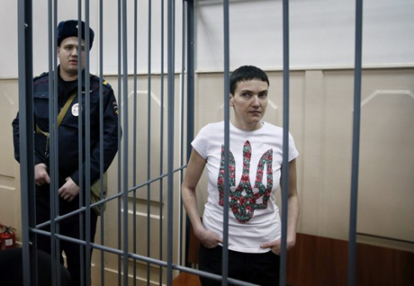 Nữ phi công người Ukraine Nadezhda Savchenko đang bị giam giữ tại Nga. (Ảnh:
