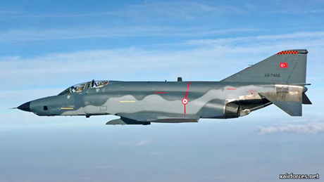 Một máy bay trinh sát RF-4E của quân đội Thổ Nhĩ Kỳ. (Ảnh: 