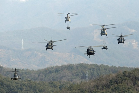 Mỹ, Hàn phô diễn sức mạnh trong tập trận Đại bàng non