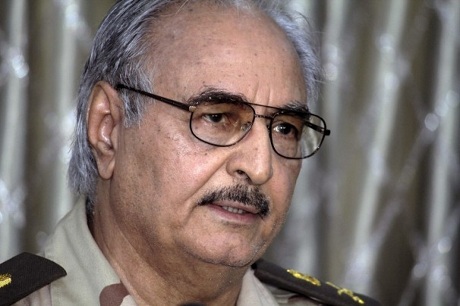 Libya cảnh báo nguy cơ các tay súng IS tràn sang châu Âu - 1 Tư lệnh quân đội Libya, Tướng Khalifar Hifter (Ảnh: