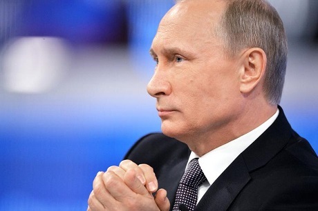 Nga không bắt Pháp bồi thường vì không giao tàu Mistral - 2 Tổng thống Putin khẳng định thời khắc khó khăn nhất của kinh tế Nga đã qua. (Ảnh: