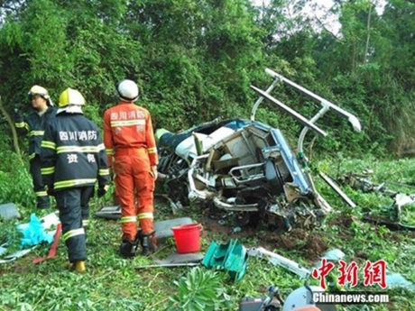 Máy bay trực thăng rơi tại tỉnh Tứ Xuyên, Trung Quốc. (Ảnh: