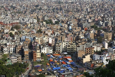Động đất tại Nepal: 3.600 người đã chết, số nạn nhân có thể lên tới 10.000 - 6 Thủ đô Kathmandu nhìn từ trên cao. (Ảnh: