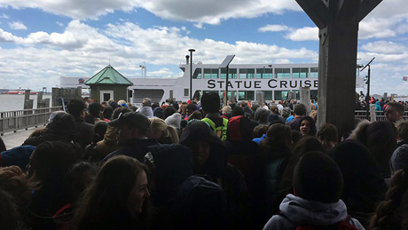 Hình ảnh tại bến phà. (Ảnh: