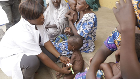 Những phụ nữ được giải cứu khỏi Boko Haram tại trại tập trung ở Yola, Nigeria. (Ảnh: