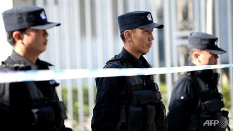 Lực lượng cảnh sát Trung Quốc tại khu tự trị Tân Cương. (Ảnh: