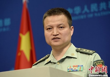 Trung Quốc ngang ngược nói Mỹ cử máy bay đến Biển Đông chỉ là "chiêu trò cũ" - 2 Người phát ngôn Bộ Quốc phòng Trung Quốc Dương Vũ Quân. (Ảnh: