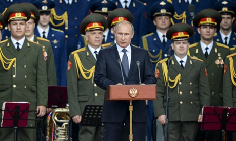 Tổng thống Nga Vladimir Putin ngày 16/6 phát biểu khai mạc một triển lãm vũ khí và quân sự. (Ảnh: