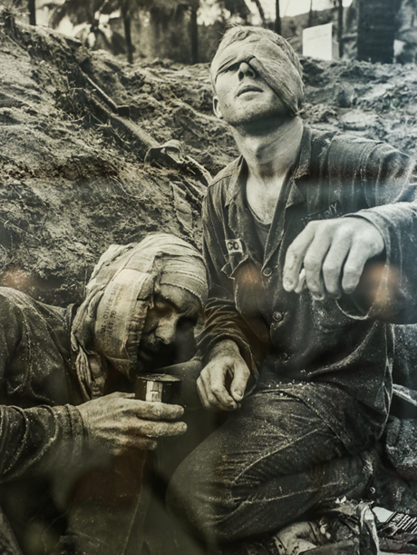 Hòa thượng Thích Quảng Đức tự thiêu tại Sài Gòn.