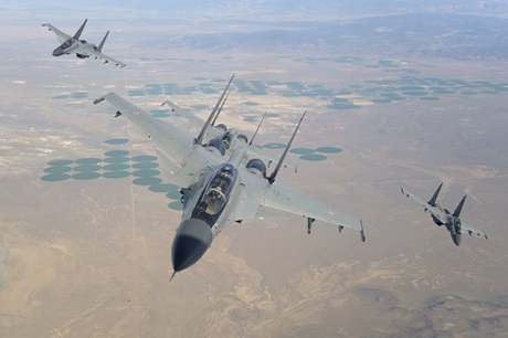 Một máy bay tiêm kích Su-30KMI của Ấn Độ. (Ảnh: