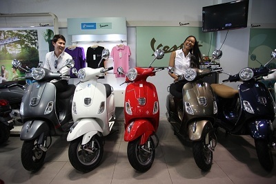 Thử ngồi trên xe của mình.