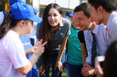 Em Phạm Ái Nhân tại giải đấu Special Olympics 2013.
