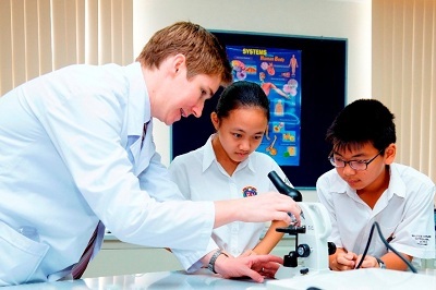 Chương trình học bổng của Trường Quốc tế BVIS cho năm học 2013-2014