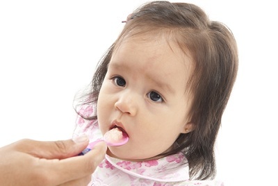 Đúng hay sai khi ép con ăn hết khẩu phần? - 1 Trẻ sẽ cảm thấy ngao ngán nếu bị ép ăn hết khẩu phần.