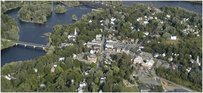 Nhập học tại các trường trong top 100 tại Mỹ có khó không? - 5 Orono, Maine.