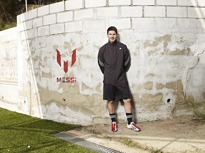 Messi và đôi giày adizero