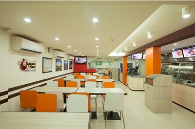 Nhanh&Ngon - Phong cách mới cho bữa cơm Việt - 4 Không gian nhà hàng hiện đại và rất thoải mái.