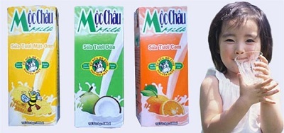 Tập cho bé uống sữa tươi từ tháng thứ 9