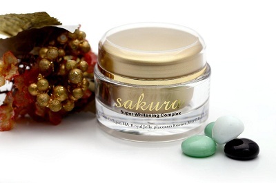 Dưỡng trắng chống lão hóa với Collagen và sữa ong chúa - 2 Hợp chất Collagen và Hyaluronic