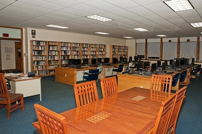 Thư viện nơi trao đổi học tập.