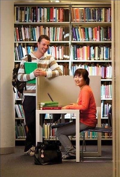 Đại học Flinders (Adelaide - Úc) – Du học trường “điểm” với chi phí “mềm” - 2 Đại học Flinders (Adelaide - Úc) – Du học trường “điểm” với chi phí “mềm”