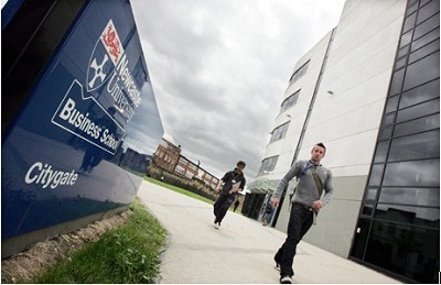 Gặp gỡ đại diện trường Đại học Newcastle, Anh Quốc - 2 3. Các chương trình học phí, học bổng tại trường