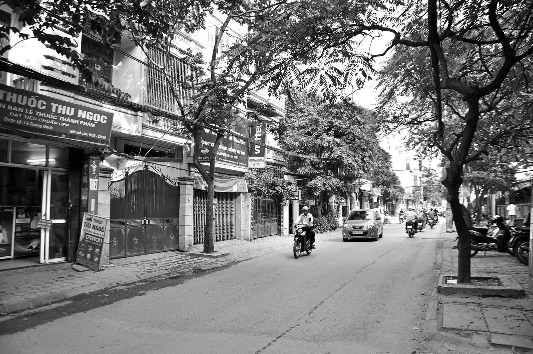 Hapulico: Không muốn thành ốc đảo sang trọng mà xa lạ - 1 Cảnh quan tuyến phố Vũ Trọng Phụng trước cải tạo.