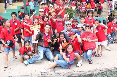 Sôi động tiếng Anh hè cùng Summer Fantasy 2013 - 1 Nụ cười tự tin của các em học sinh Summer Fantasy 2013.