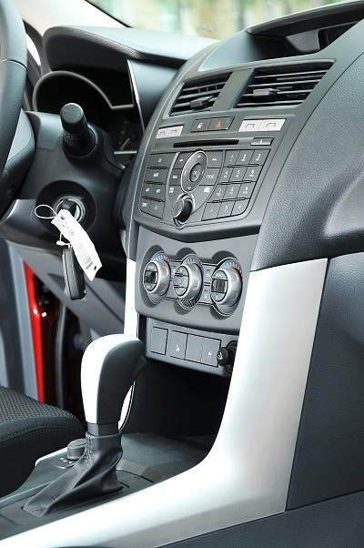 Động cơ 3.2L - Mạnh nhất trong phân khúc xe pick-up hiện nay