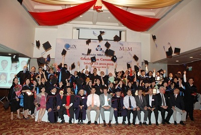 Chương trình Maastricht MBA tại Việt Nam tuyển sinh khóa 16 (2013 - 2015) - 3 Lễ Tốt nghiệp Maastricht MBA khóa 13 (2010-2012).