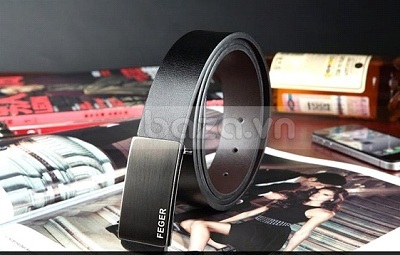 Dây lưng trơn mặt chống trầy xước.