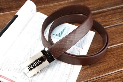 Dây lưng Phong cách hiện đại.