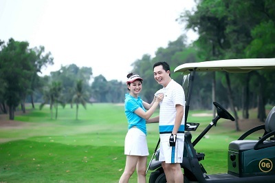 Mỹ Vân, Khương Thịnh rủ nhau chơi Golf