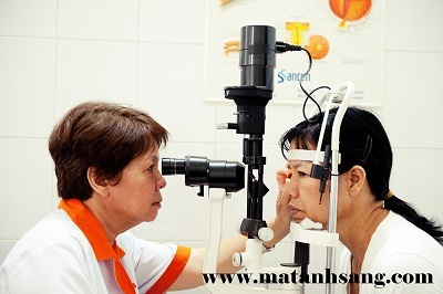 GS Tôn Thị Kim Thanh: “Bác sỹ phải là người “thày” thuốc, chứ không phải “thợ” thuốc” - 1 Bác sĩ phải là người “thày” thuốc chứ không phải “thợ” thuốc.