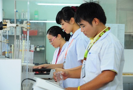 Đề án tuyển sinh riêng của trường Đại học Công nghệ TPHCM (HUTECH) - 1 T