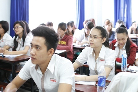 Chương trình tiếng Anh thương mại tại trường Cao đẳng Bách Việt