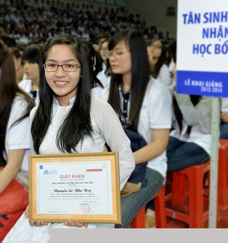 Bạn Nguyễn Lê Như Huệ - sinh viên Hoa Sen đã đạt học bổng tài năng mùa tuyển sinh 2013.