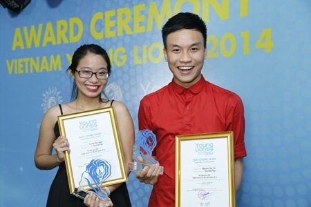 Đội Suicidal Pigs - Quán quân Vietnam Young Lions 2014, hạng mục “Quảng cáo báo chí” (Print)